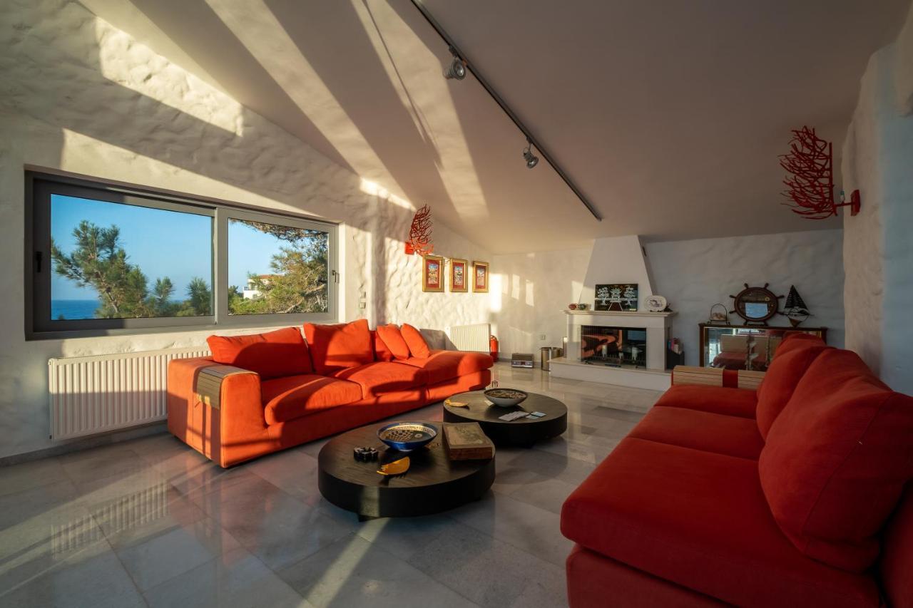 Icarus Luxury Beachfront Villa Gialiskari (Icaria) Exterior foto