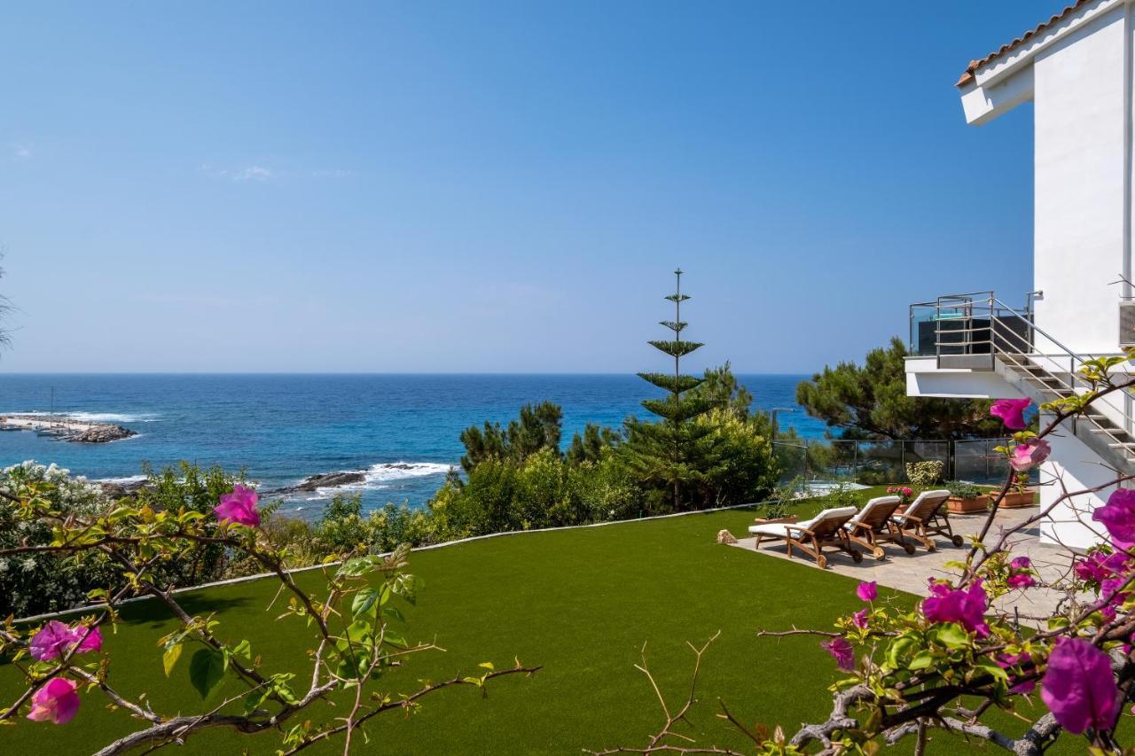 Icarus Luxury Beachfront Villa Gialiskari (Icaria) Exterior foto
